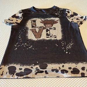 Women’s shirt size Large
